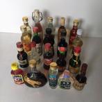 20 Miniatuur likeur flesjes - vol - Cognac, eau-de-vie, ..., Ophalen of Verzenden