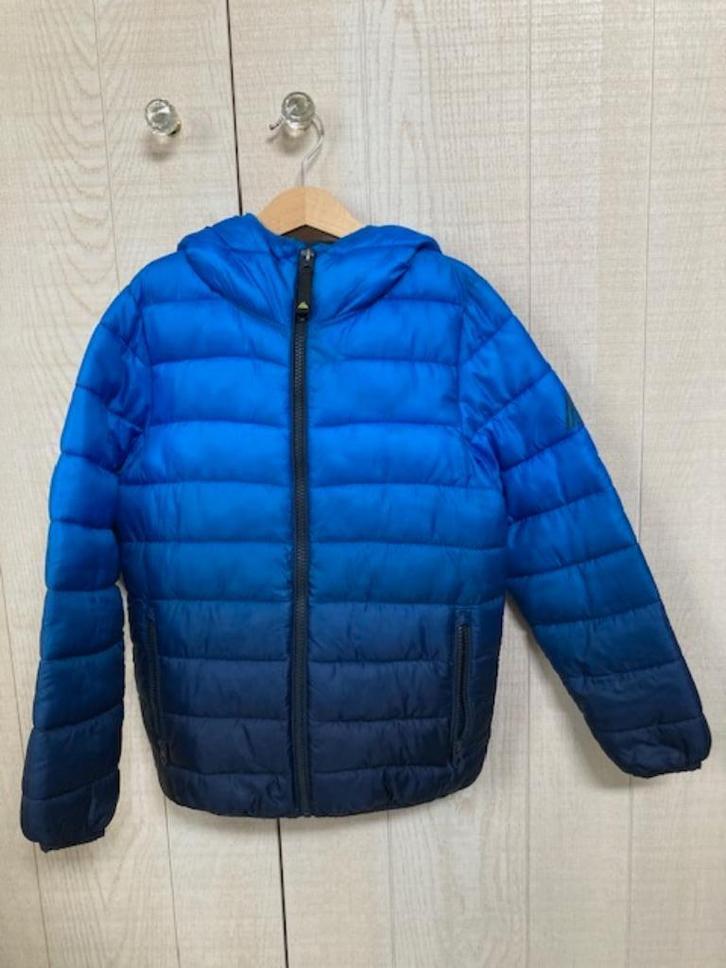 Donsjas in blauwe ombre kleur Next maat 128 cm, Kinderen en Baby's, Kinderkleding | Maat 128, Gebruikt, Jongen, Jas, Ophalen of Verzenden