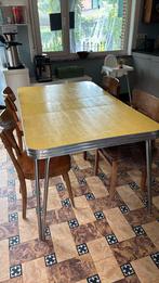 Vintage tafel 4 tot 6 per, Ophalen, Gebruikt