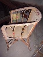 oude rieten fauteuil van rotan URGENT DRINGEND, Ophalen