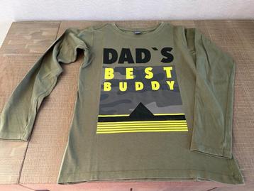 Longsleeve met leuke tekst: Dad’s Best Buddy maat 128