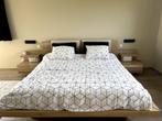 lit 180x200 + 2 sommiers + 2 tables de chevet + commode, Huis en Inrichting, Slaapkamer | Complete slaapkamers, Modern, Gebruikt