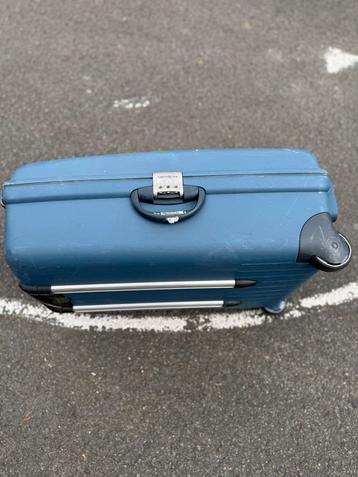 Samsonite grote harde reiskoffer beschikbaar voor biedingen