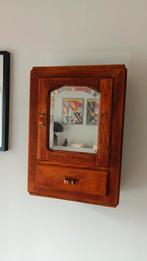 Antiek Apothekerskastje, Enlèvement