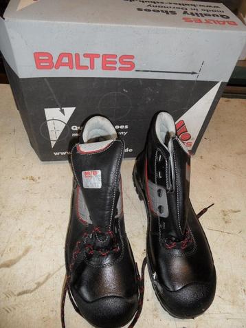 Nieuwe veiligheidsschoenen te koop beschikbaar voor biedingen