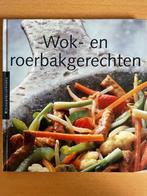 Te Koop Boek WOK-EN ROERBAKGERECHTEN David Lee, Livres, Livres de cuisine, David Lee, Utilisé, Enlèvement ou Envoi, Asie et Oriental