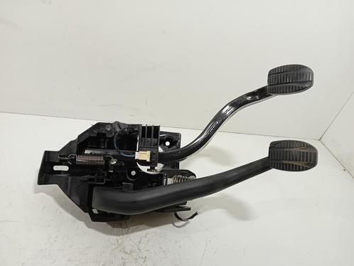 PEDALENSET BMW 2 serie Gran Tourer (F46) (687084802), Auto-onderdelen, Interieur en Bekleding, BMW, Gebruikt