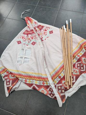 Tipi - kinderspeeltent in nieuwstaat  beschikbaar voor biedingen