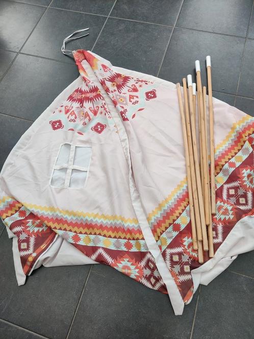 Tipi - kinderspeeltent in nieuwstaat, Kinderen en Baby's, Speelgoed | Speeltenten, Zo goed als nieuw, Ophalen