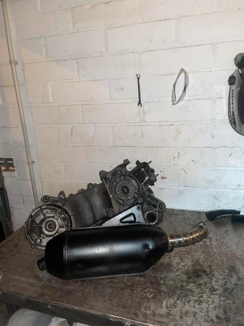 RVS BOCHT VOOR 125/180cc, Fietsen en Brommers, Brommeronderdelen | Scooters, Zo goed als nieuw, Piaggio, Blok, Ophalen of Verzenden