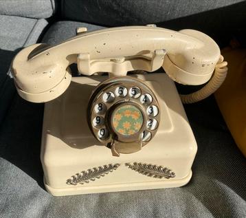 Vintage telefoon met draaischijf disponible aux enchères