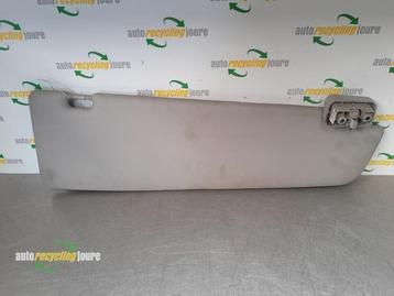 Zonneklep van een Peugeot Boxer beschikbaar voor biedingen