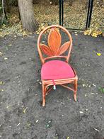 Stoelen & barkrukken, Enlèvement