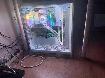 GAMİNG PC R7 9800x3d 32GB RAM 5070TI push pull liquid cooler