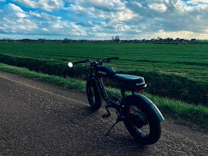 Super 73 S2 Obsidian + talloze extra's, Fietsen en Brommers, Elektrische fietsen, Gebruikt, Overige merken, 50 km per accu of meer