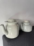 Zweeds vintage design koffiepot en theepot, Ophalen of Verzenden, Zo goed als nieuw