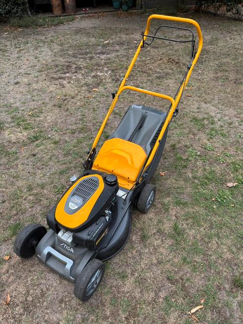 Grasmaaier Stiga Collector 48SH, Tuin en Terras, Grasmaaiers, Gebruikt, Benzine-grasmaaier, 40 t/m 49 cm, Cirkelmaaier, Opvangbak