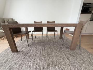 Te Koop: ARCO Design Tafel & 6 Zanotta Stoelen beschikbaar voor biedingen
