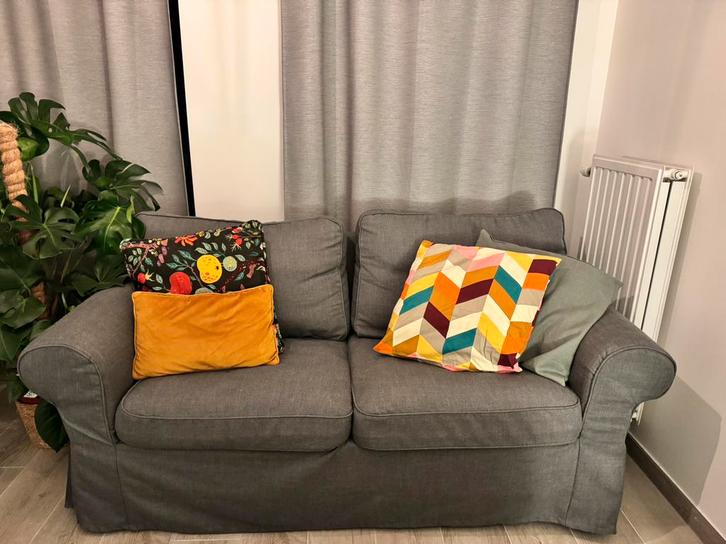 Grijze zetel IKEA Ektorp, Huis en Inrichting, Zetels | Zetels, Gebruikt, Rechte bank, Tweepersoons, 150 tot 200 cm, 75 tot 100 cm