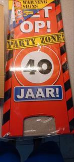 Slingers, ballonnen, hoedjes - € 3 voor alles!!, Ophalen, Zo goed als nieuw