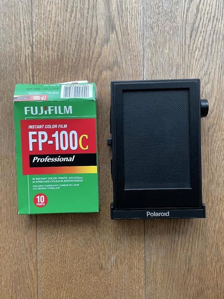 Dos Polaroid pour Mamiya RZ67, TV, Hi-fi & Vidéo, Appareils photo analogiques, Comme neuf, Polaroid, Autres Marques, Enlèvement ou Envoi