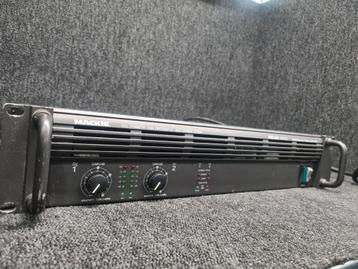 MACKIE M-1400 versterker  2 x 700 watt met crossover functie beschikbaar voor biedingen