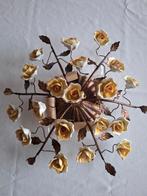 Italiaanse metaal en porseleine bloemen plafondlamp., Huis en Inrichting