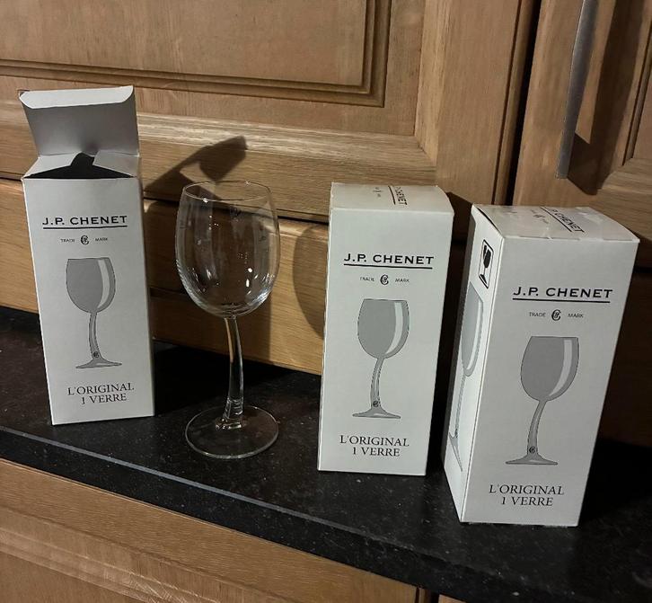 J.P. Chenet glazen met kromme steel, Verzamelen, Glas en Drinkglazen, Nieuw, Ophalen