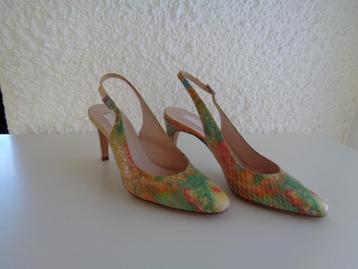 Jolie chaussures talon genre croco. François Najar 37,5 beschikbaar voor biedingen