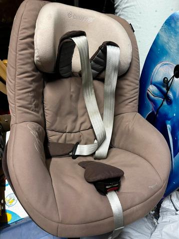 Maxi Cosi Pebble, Family Fix , Auto Stoel Pearl beschikbaar voor biedingen