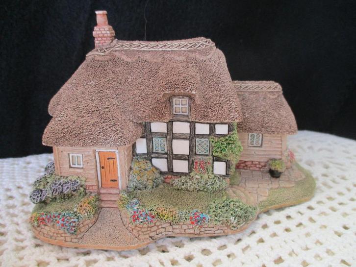 Lilliput Lane Foxglove fields collectors item, Verzamelen, Beelden en Beeldjes, Nieuw, Overige typen, Ophalen