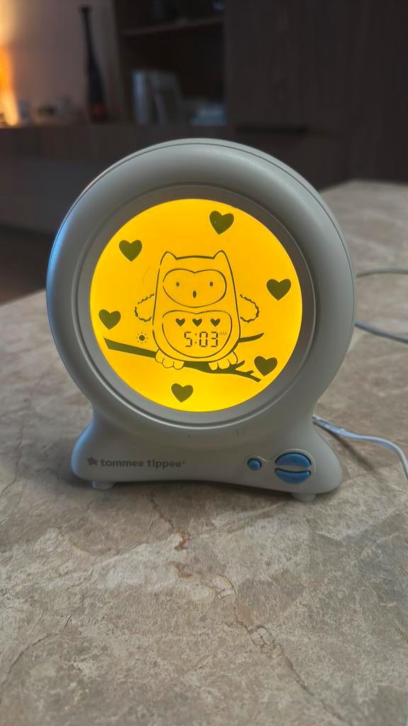 Gro Clock Tommee Tippee, Elektronische apparatuur, Wekkers, Gebruikt, Digitaal, Ophalen of Verzenden