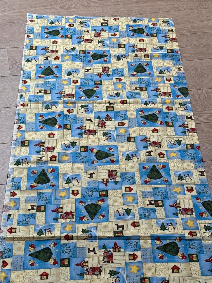 Stof met kerstprint, Hobby en Vrije tijd, Stoffen en Lappen, Nieuw, Katoen, 120 cm of meer, 200 cm of meer, Overige kleuren, Ophalen of Verzenden