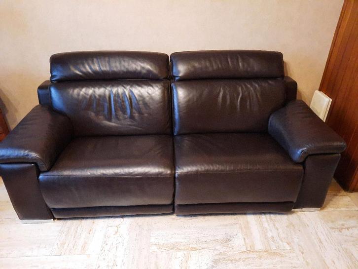 Divan cuir - un canapé milieu de gamme, Maison & Meubles, Canapés | Salons, Utilisé, Banc droit, Trois personnes, 200 à 250 cm