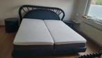 Groot bed met Electrische lattenbodem met matras en nachtkas, Ophalen
