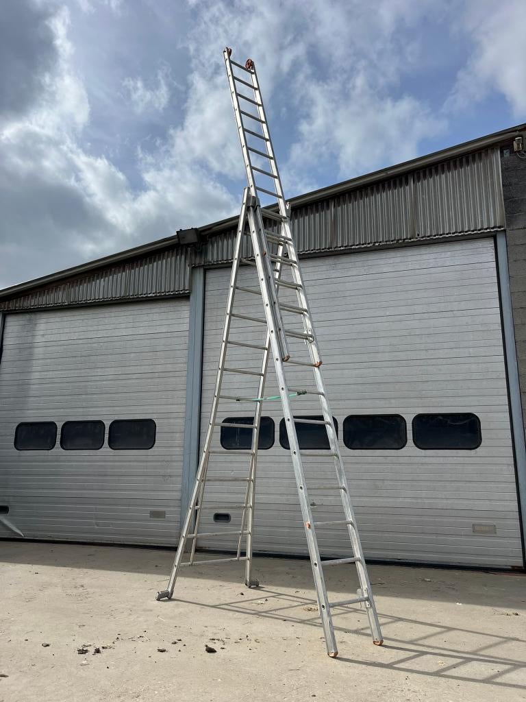 Petry RZV 3x14 alu ladder 8,50m (professioneel), Doe-het-zelf en Bouw, Ladders en Trappen, Gebruikt, Ophalen of Verzenden, Ladder