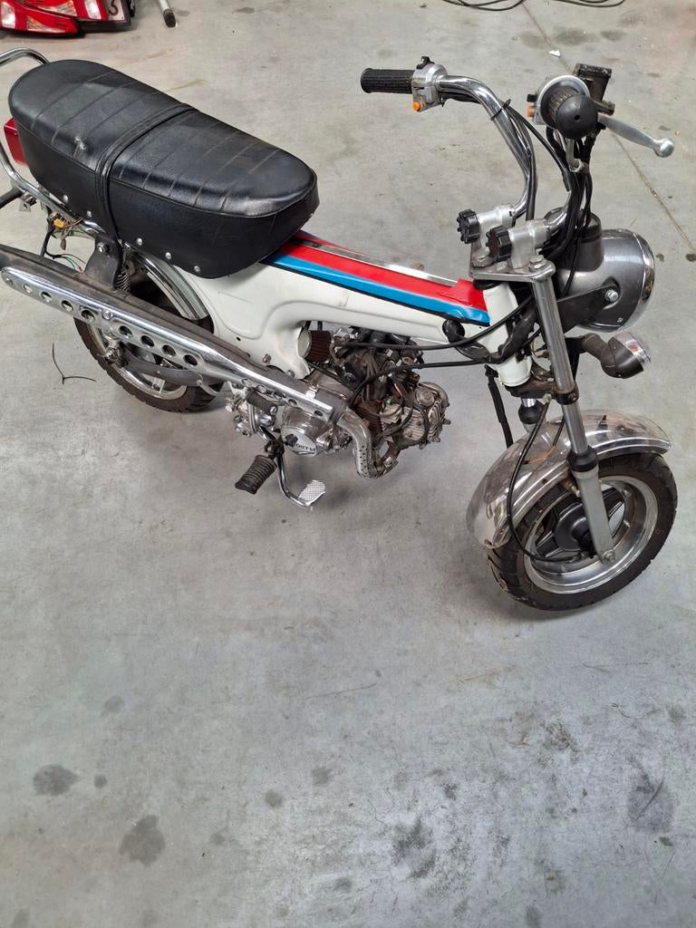 Chinese dax  onafgewerkt project, Fietsen en Brommers, Brommers | Honda, Ophalen