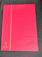 rood postzegelalbum van merk Edelweis met 32 witte blz., Postzegels en Munten, Verzenden, Verzamelalbum