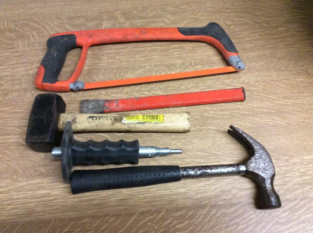 TOUTES SORTES D'OUTILS À MAIN, Bricolage & Construction, Outillage | Outillage à main, Enlèvement, Utilisé