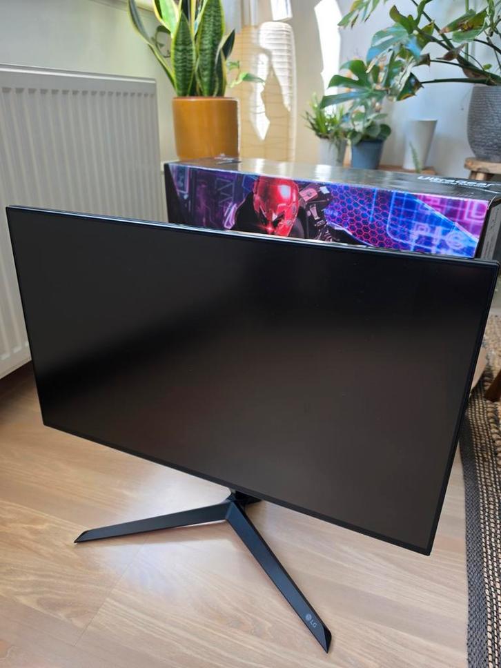 Écran 27" 4K LG UltraGear 27GN950, Informatique & Logiciels, Moniteurs, Utilisé, 101 à 150 Hz, DisplayPort, HDMI, Gaming, Réglable en hauteur