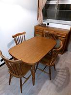 Massief houten keukentafel met vier bijpassende stoelen., Enlèvement, Utilisé