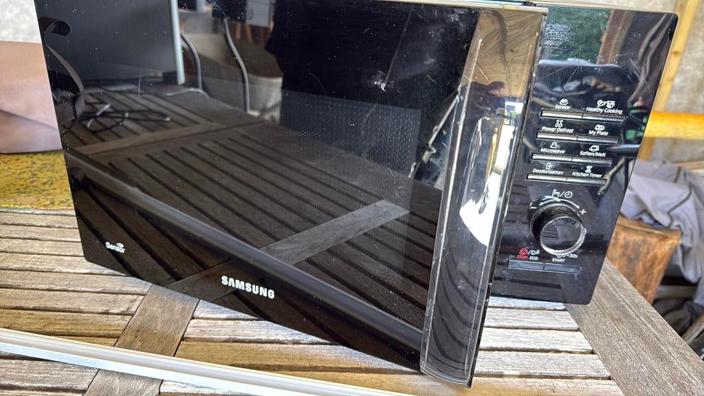 Microgolf samsung, Ophalen, Zo goed als nieuw