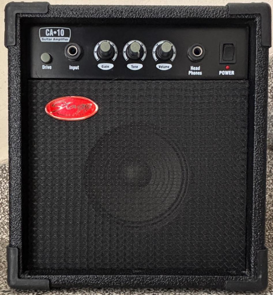 Ampli guitare Stagg. Livraison gratuit à Région Bruxelles ✅, Muziek en Instrumenten, Versterkers | Bas en Gitaar, Ophalen, Gebruikt