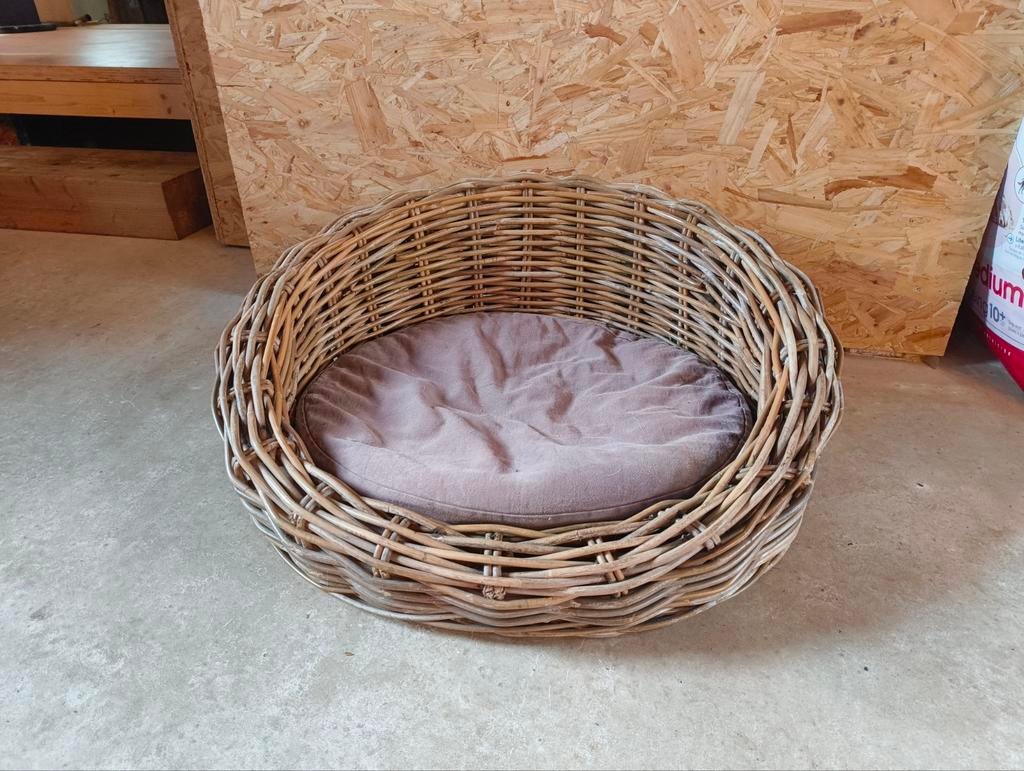 Rieten mand voor hond of kat, Enlèvement, Comme neuf, Roseau