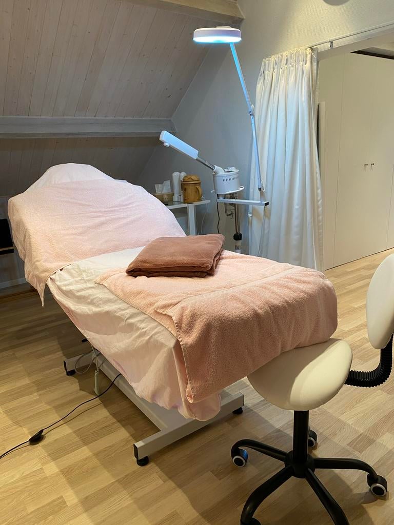 Inboedel Schoonheidssalon, Ophalen, Zo goed als nieuw