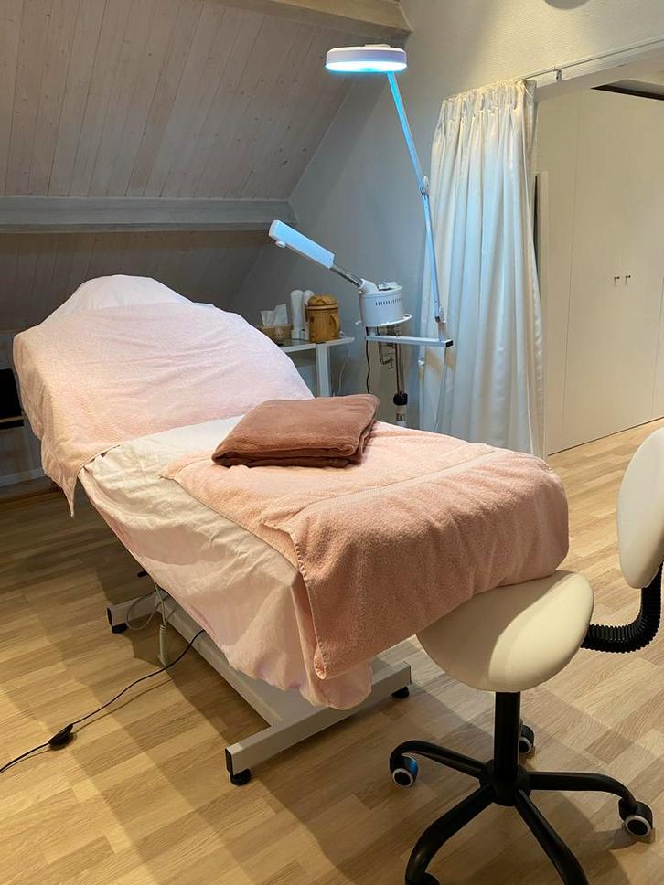 Inboedel Schoonheidssalon, Sport en Fitness, Massageproducten, Zo goed als nieuw, Ophalen