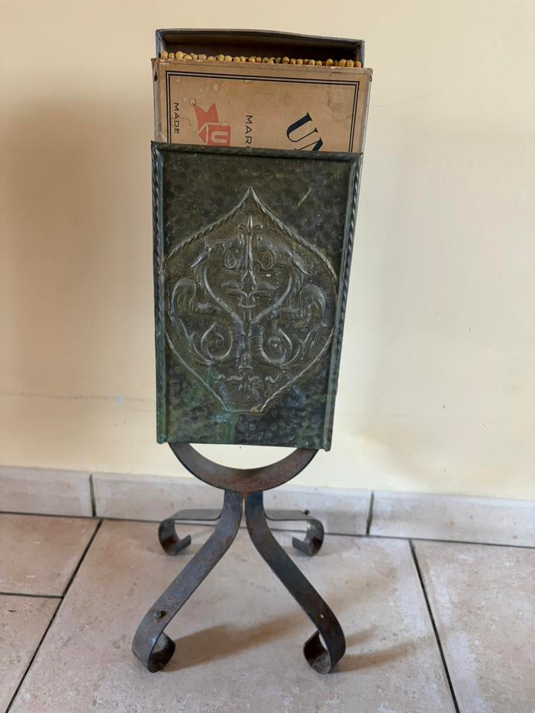 Support pour allumettes pour feu ouvert ou cassette, Enlèvement, Utilisé