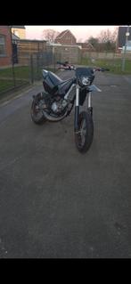 Apprilia 94 27 pk A1 waardepijling, Fietsen en Brommers, Brommers | Derbi, Ophalen