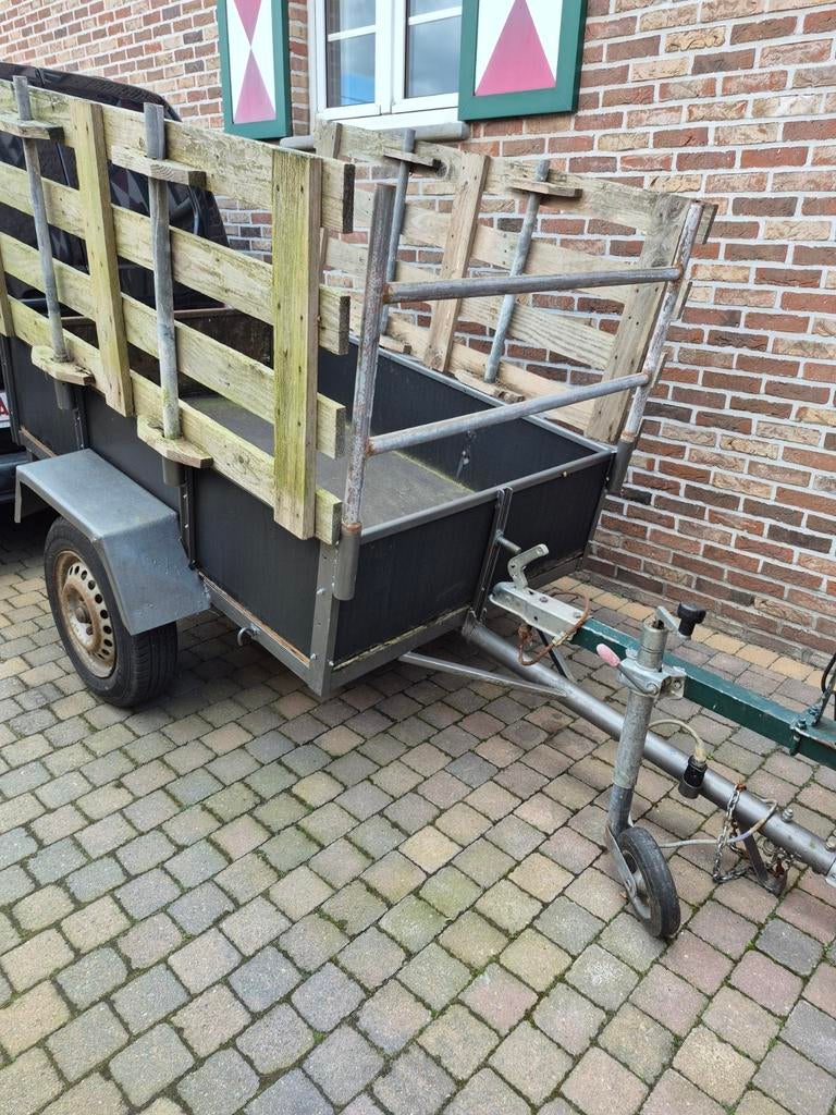 Aanhangwagen enkelasser, Ophalen