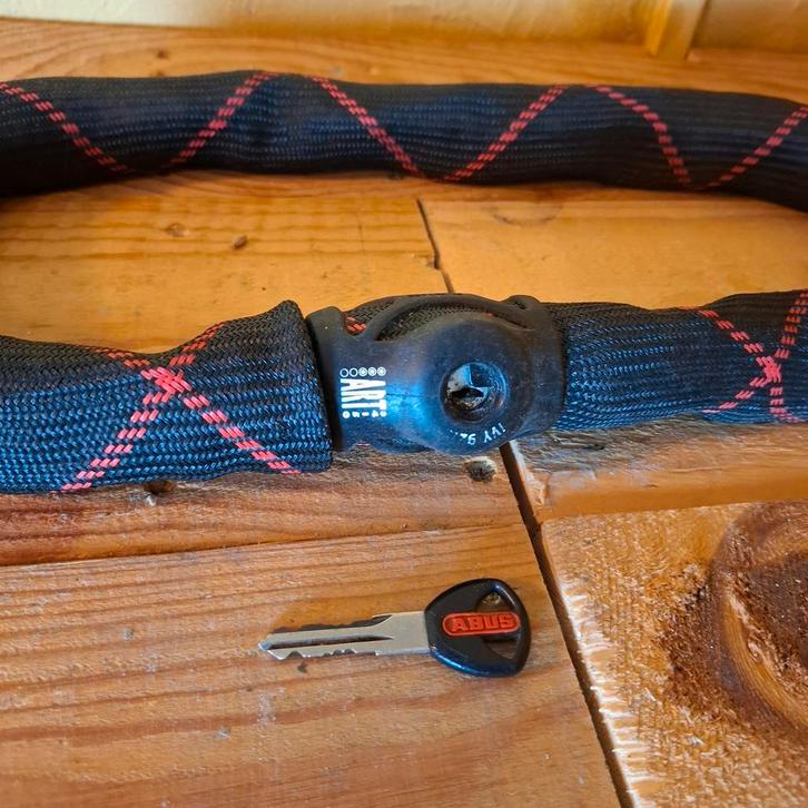 Gros cadenas ABUS idéal moto / vélo électrique, Motoren, Accessoires | Sloten, Ophalen